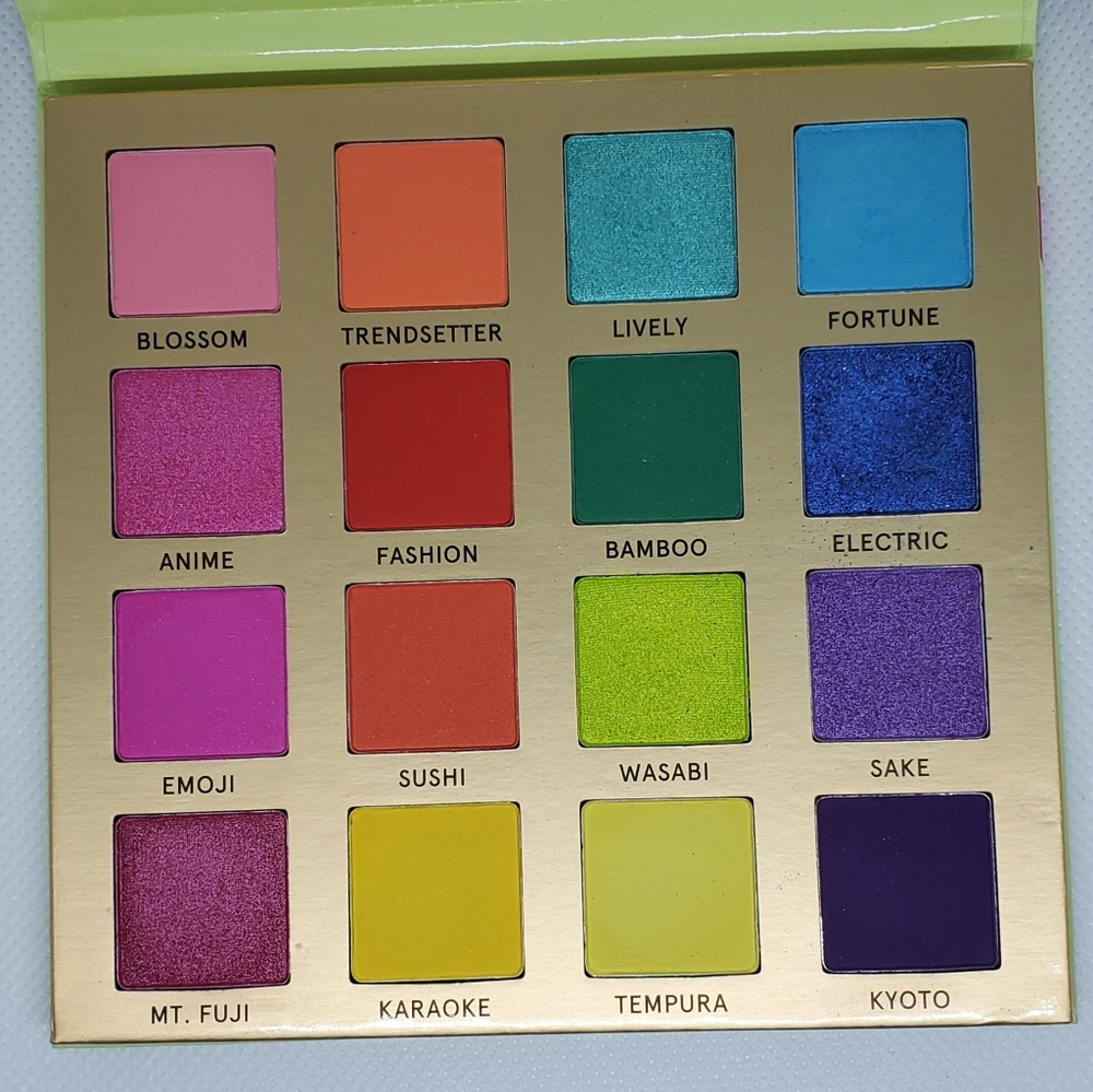 Bh cosmetics Trendy in Tokyo